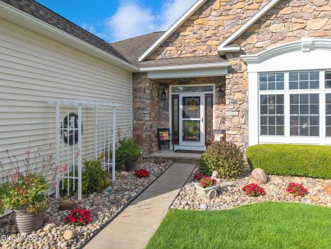 1034 Dibella Drive Schenectady NY 12303