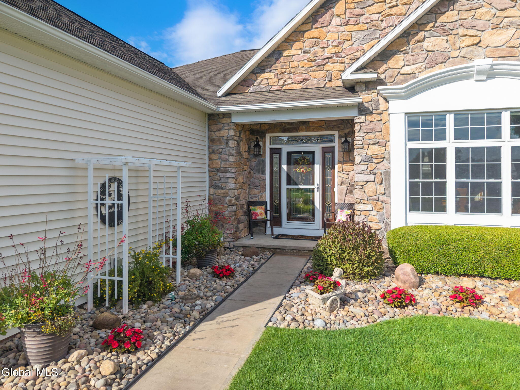 1034 Dibella Drive Schenectady NY 12303