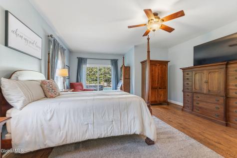 1034 Dibella Drive Schenectady NY 12303