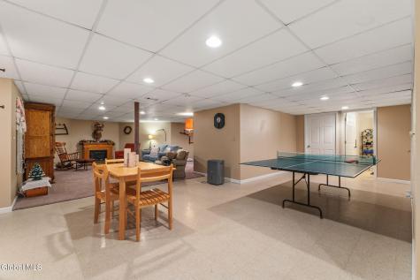 1034 Dibella Drive Schenectady NY 12303