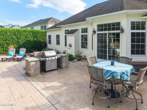 1034 Dibella Drive Schenectady NY 12303