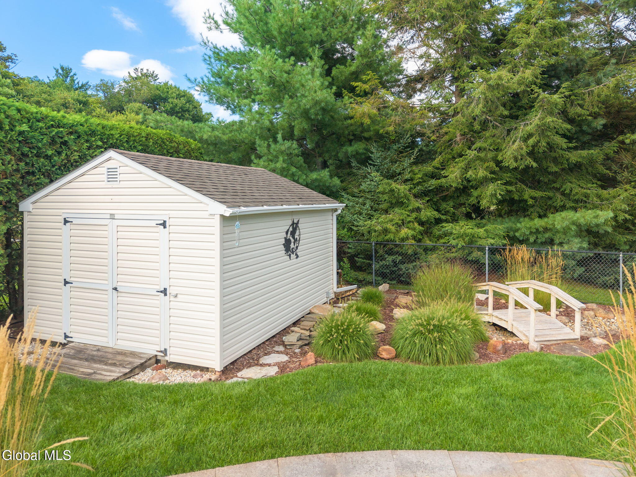 1034 Dibella Drive Schenectady NY 12303