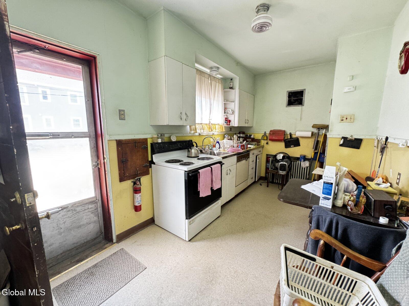 111 6th Avenue Troy NY 12180