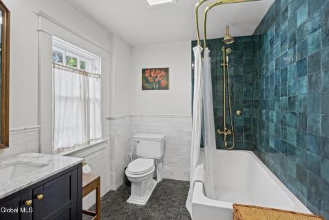 2606 15th Street Troy NY 12180