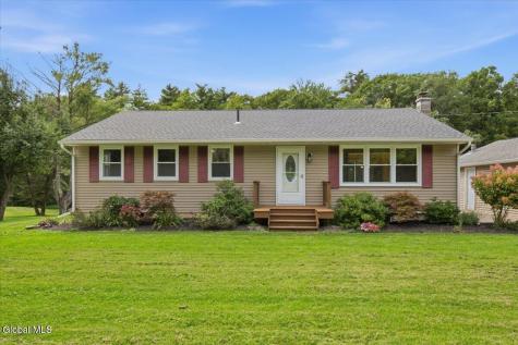 405 Starr Road Ravena NY 12143