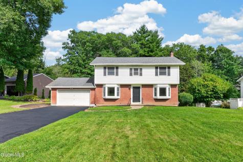 854 Maxwell Drive Niskayuna NY 12309
