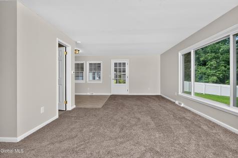 854 Maxwell Drive Niskayuna NY 12309