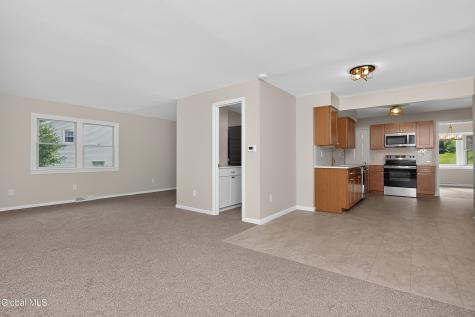 854 Maxwell Drive Niskayuna NY 12309