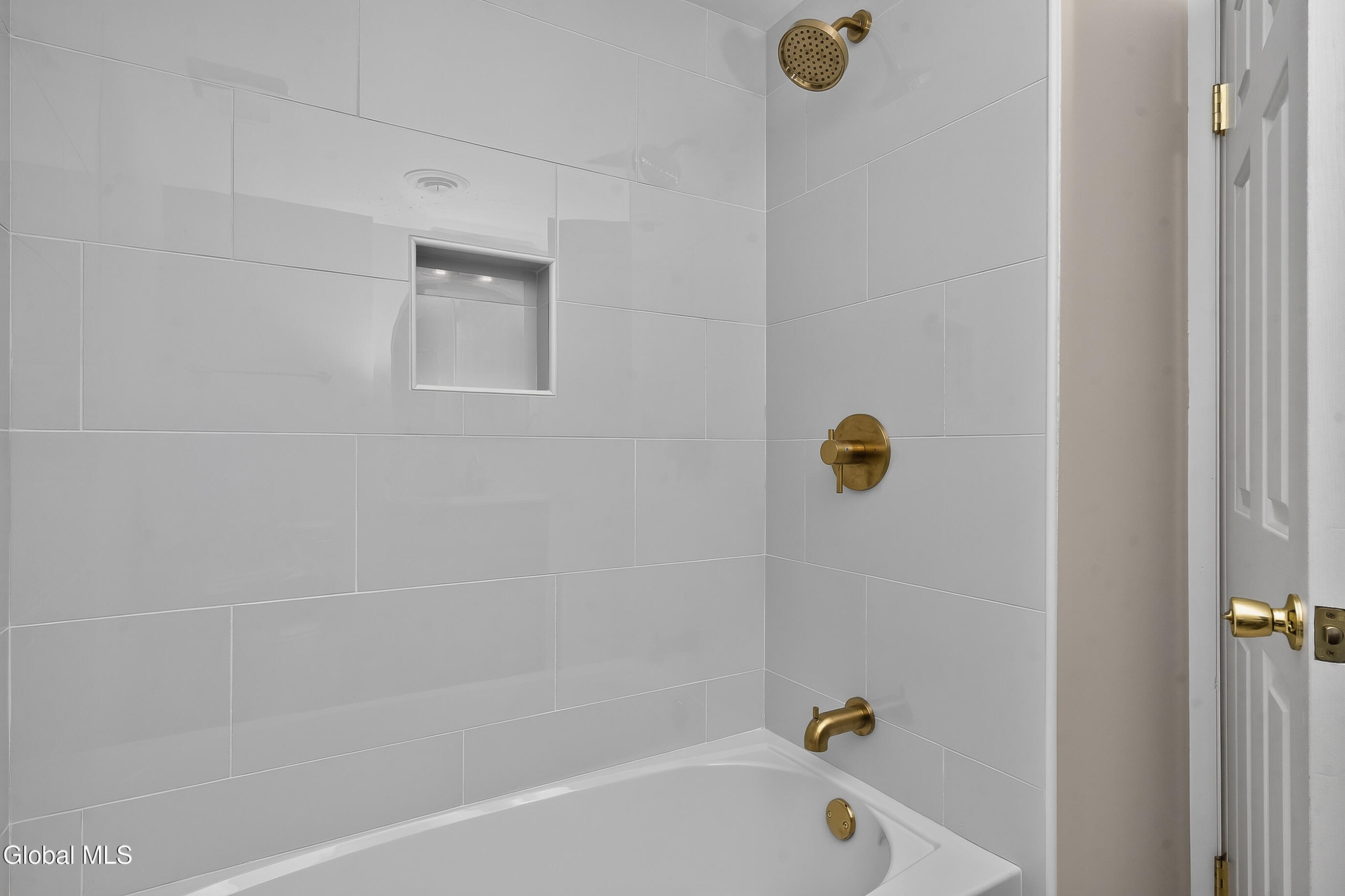 854 Maxwell Drive Niskayuna NY 12309