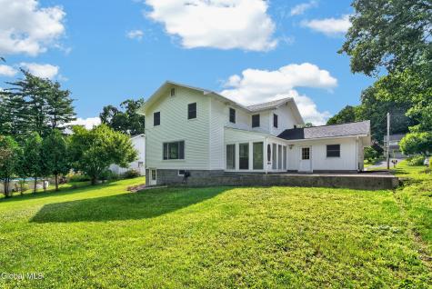 854 Maxwell Drive Niskayuna NY 12309