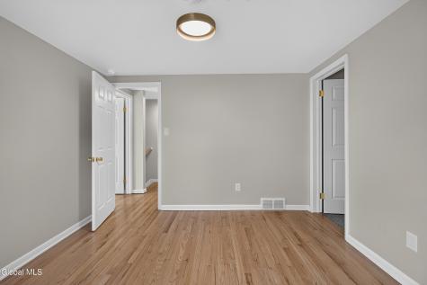 854 Maxwell Drive Niskayuna NY 12309
