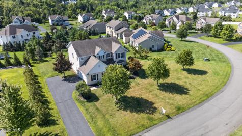 3 Skybrook Circle Clifton Park NY 12065