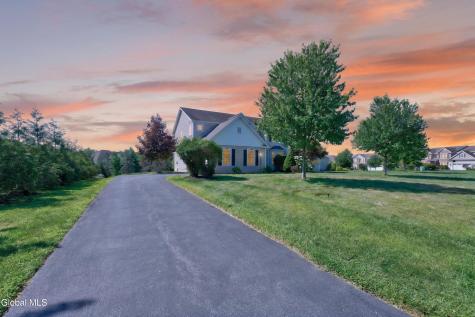 3 Skybrook Circle Clifton Park NY 12065