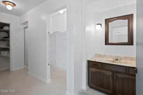 40 Geyser Road Saratoga Springs NY 12866