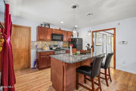 1827 8th Street Rensselaer NY 12144