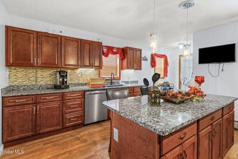 1827 8th Street Rensselaer NY 12144