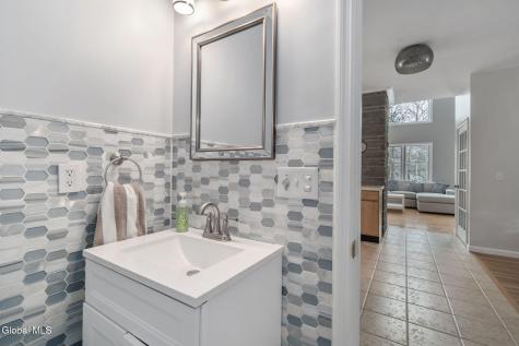 105 Mcnamee Road Canaan NY 12029