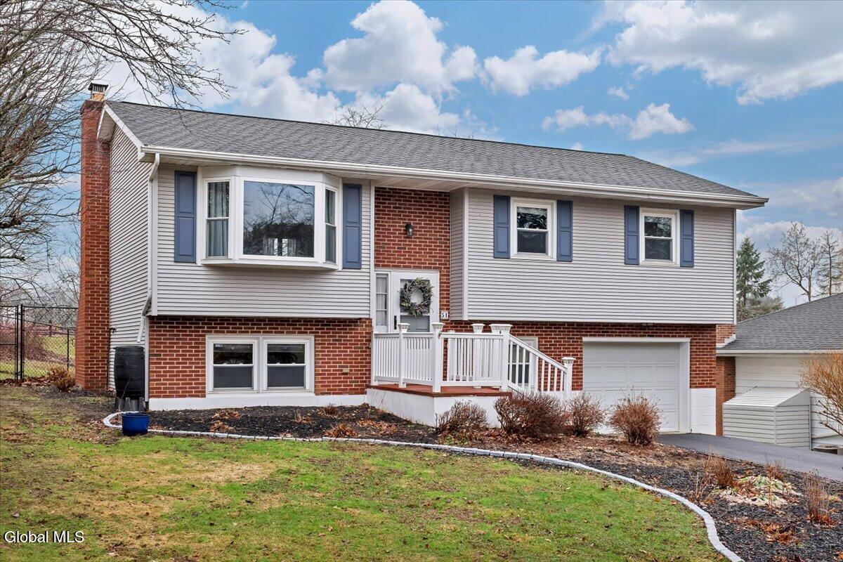 51 Par Circle Albany NY 12208