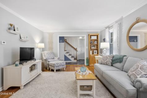 6 Hadel Road Glenville NY 12302