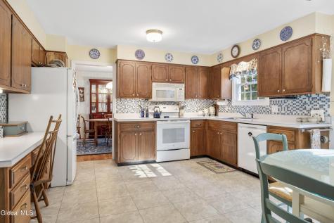 6 Hadel Road Glenville NY 12302