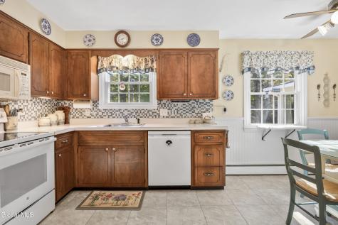 6 Hadel Road Glenville NY 12302