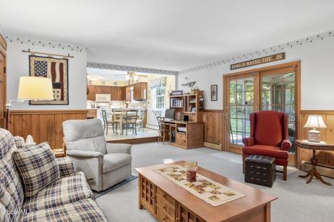 6 Hadel Road Glenville NY 12302