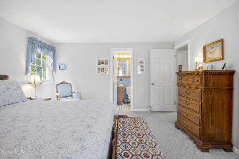 6 Hadel Road Glenville NY 12302