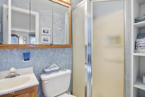 6 Hadel Road Glenville NY 12302