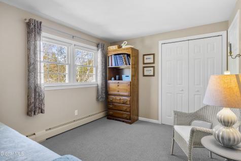 6 Hadel Road Glenville NY 12302