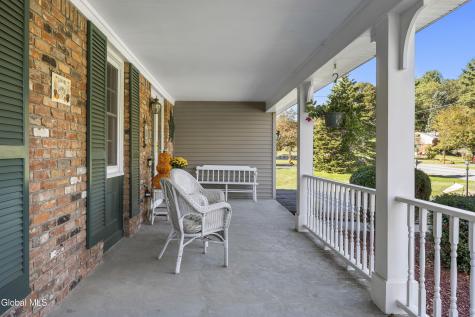 6 Hadel Road Glenville NY 12302