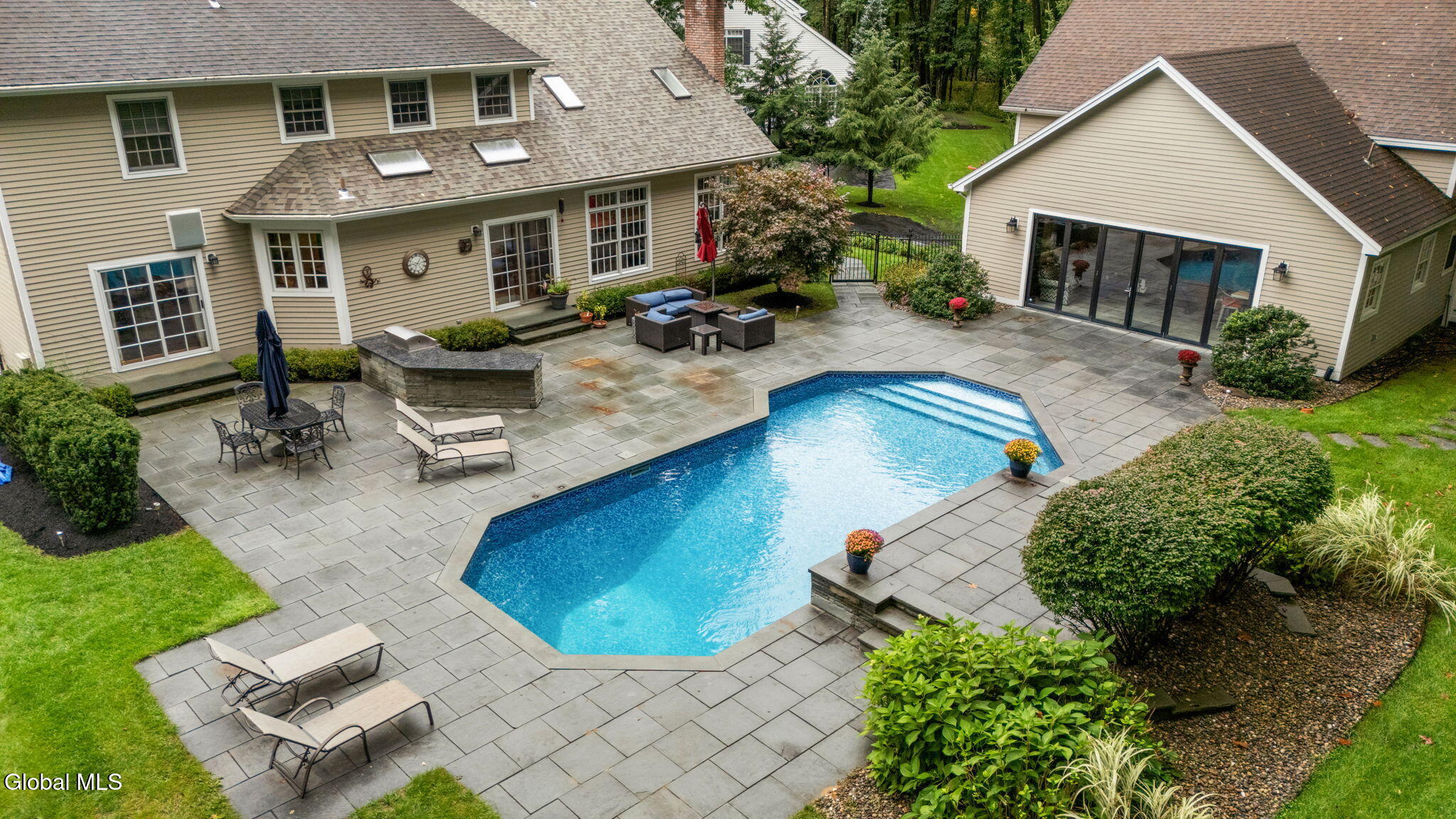 104 Blockhouse Creek Court Albany NY 12203