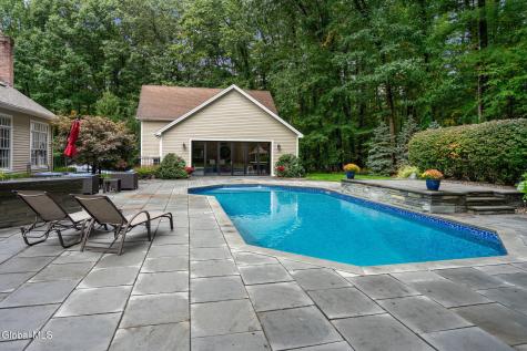 104 Blockhouse Creek Court Albany NY 12203