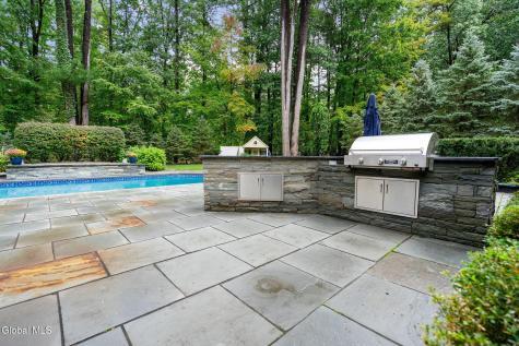 104 Blockhouse Creek Court Albany NY 12203
