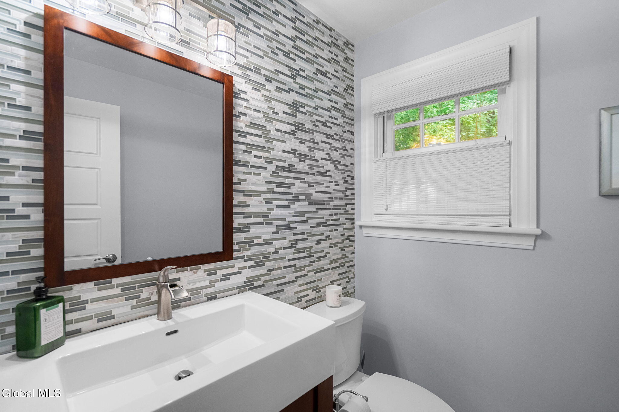 104 Blockhouse Creek Court Albany NY 12203