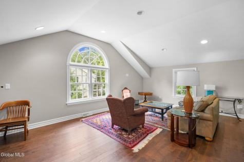 104 Blockhouse Creek Court Albany NY 12203