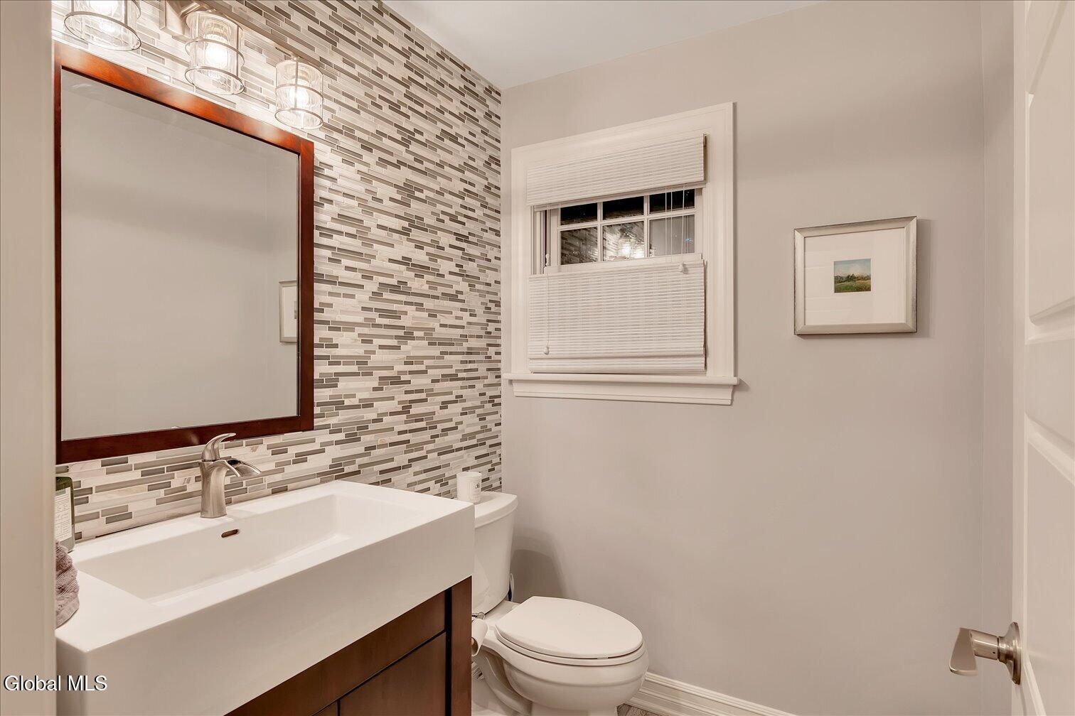104 Blockhouse Creek Court Albany NY 12203