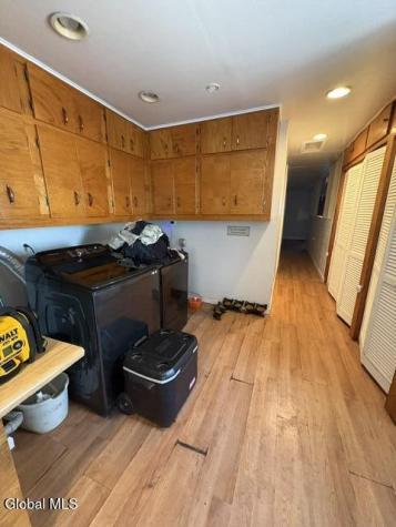 17 Swan Street Green Island NY 12183