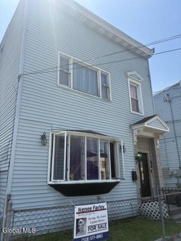 17 Swan Street Green Island NY 12183