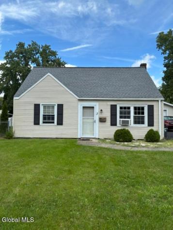 3 Charles Road Latham NY 12110