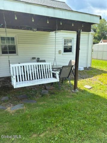 3 Charles Road Latham NY 12110