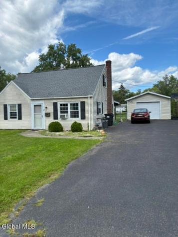 3 Charles Road Latham NY 12110