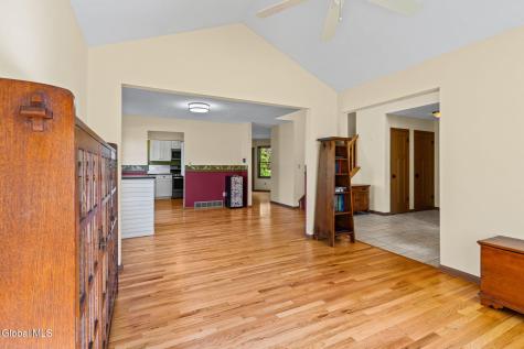 107 Fox Run Drive Schenectady NY 12303