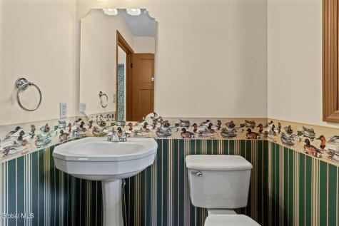 107 Fox Run Drive Schenectady NY 12303