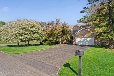 107 Fox Run Drive Schenectady NY 12303