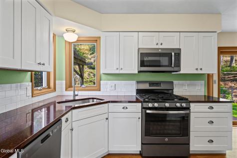 107 Fox Run Drive Schenectady NY 12303