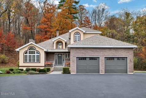 1306 Putnam Road Schenectady NY 12306