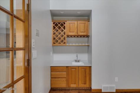 1306 Putnam Road Schenectady NY 12306
