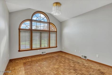 1306 Putnam Road Schenectady NY 12306