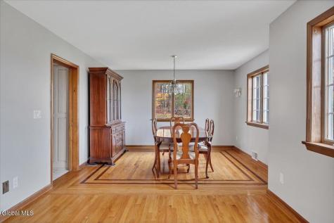 1306 Putnam Road Schenectady NY 12306