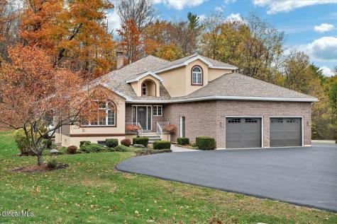 1306 Putnam Road Schenectady NY 12306